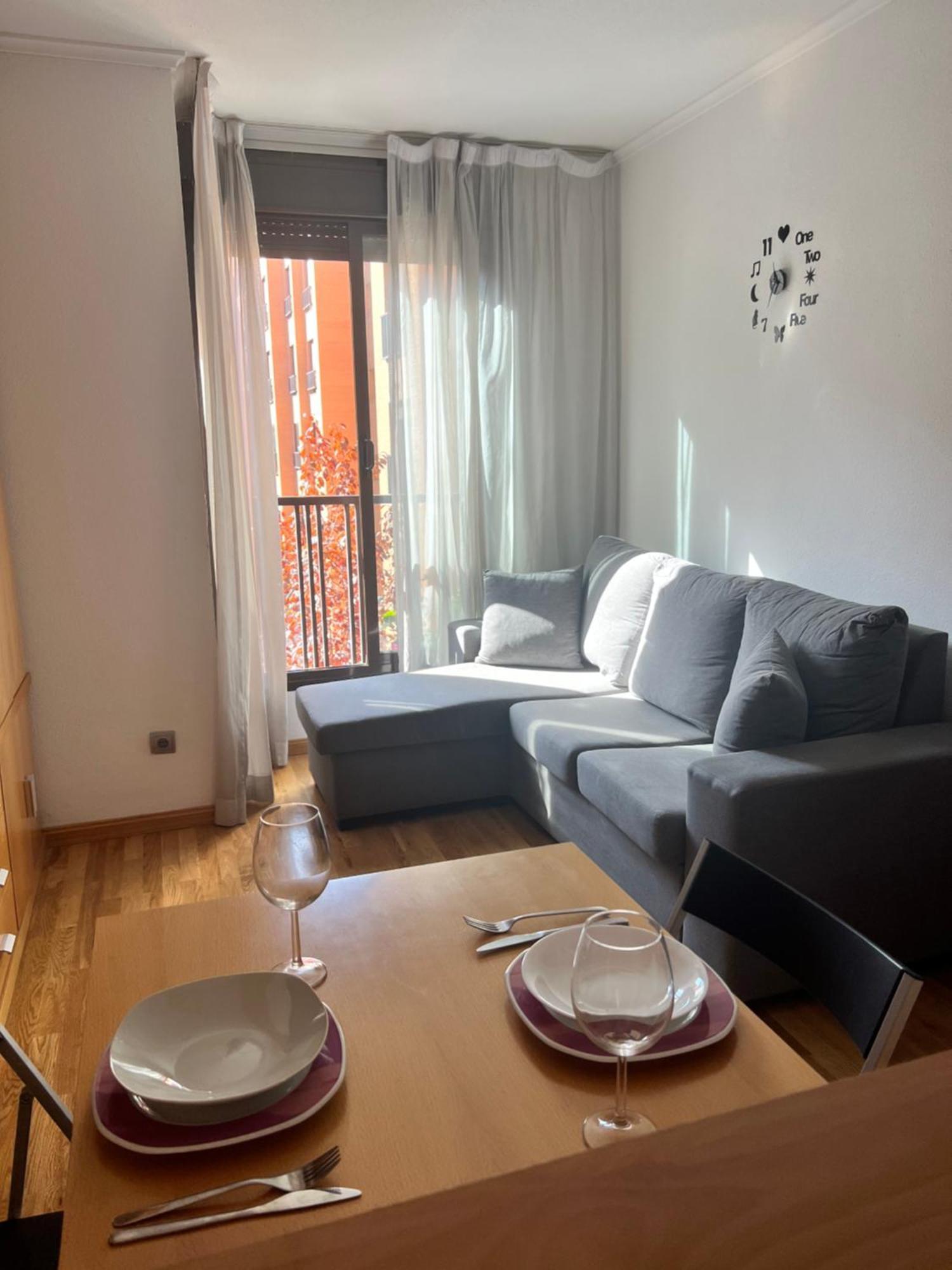 Samaniego Suite, Airport, Ifema Turistico مدريد المظهر الخارجي الصورة